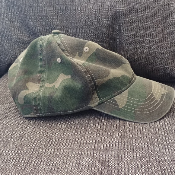 Camo hat - Picture 2 of 3